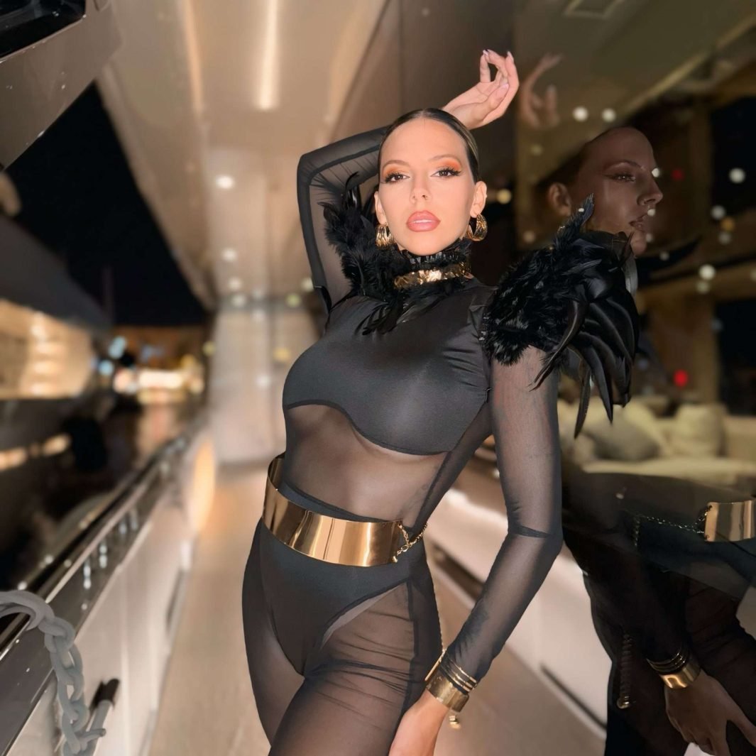 IMG_0216on board boat show party private events dancers shows dubai ibiza