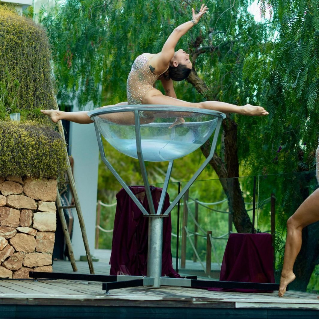 ibiza-aerialist-pool-split-10